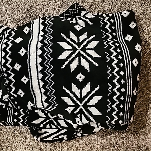 STUNNING VS PINK SNOWFLAKE CHRISTMAS ROBE - Picture 8 of 8